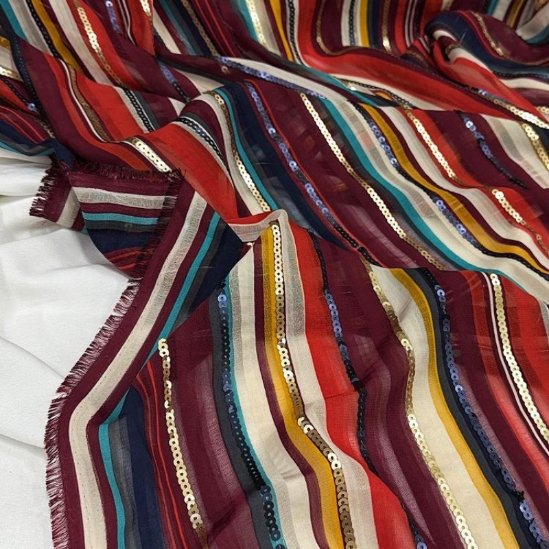 Ethnic Fashion Designers - Kolorowa, prążkowana, haftowana tkanina z cekinami