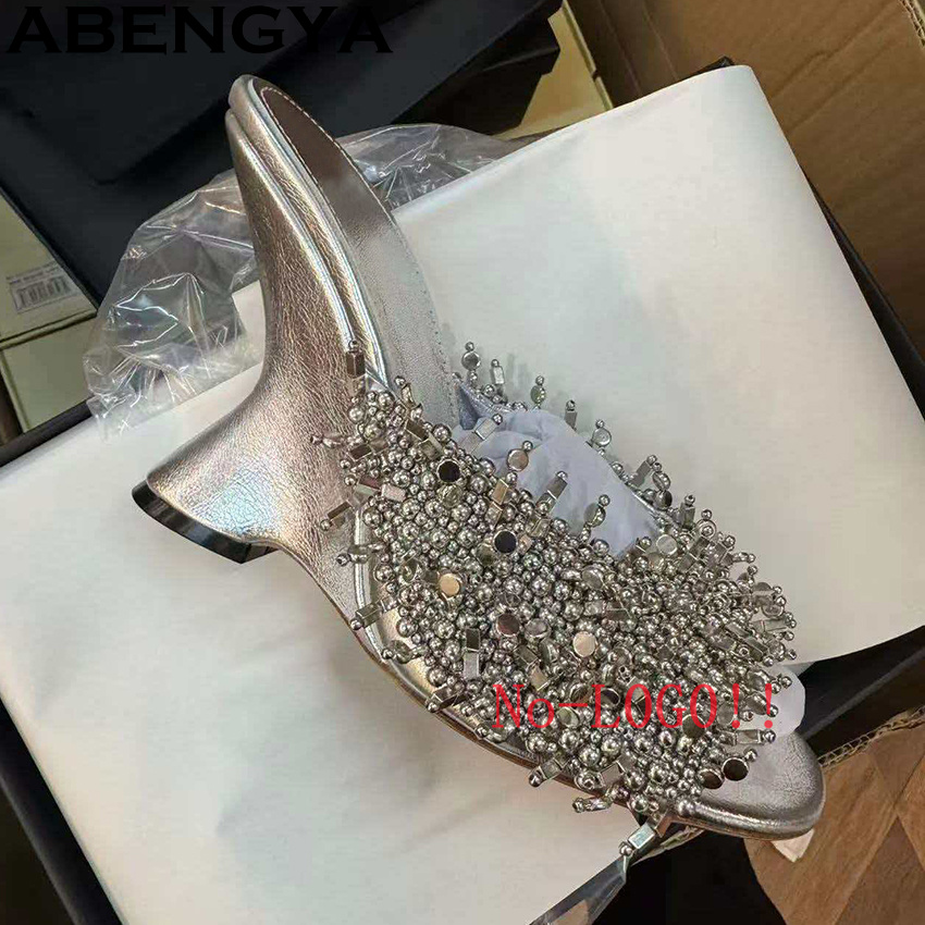 Eleganckie damskie klapki na k – Ethnic Fashion Week recenzja i cena