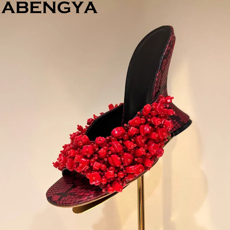 Eleganckie damskie klapki na k – Ethnic Fashion Week recenzja i cena